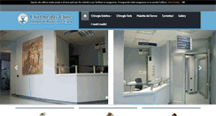 Desktop Screenshot of clinicaprivatachirone.com